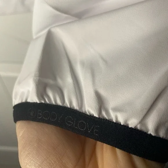 Body Glove cropped rain jacket, white, size M - Picture 4 of 8